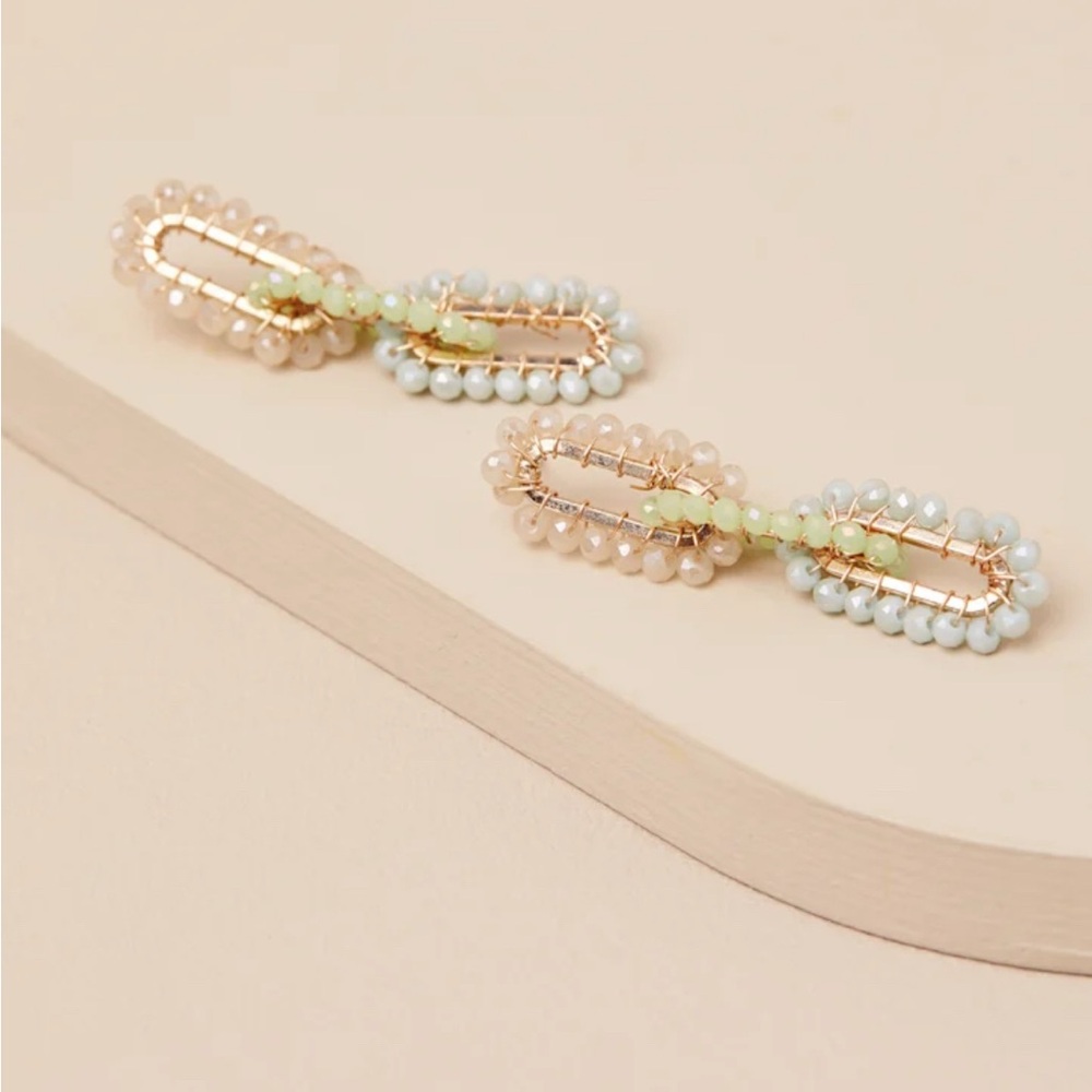 Lulu's Pearl and Gold Double Hoop Earrings - Picture 3 of 5
